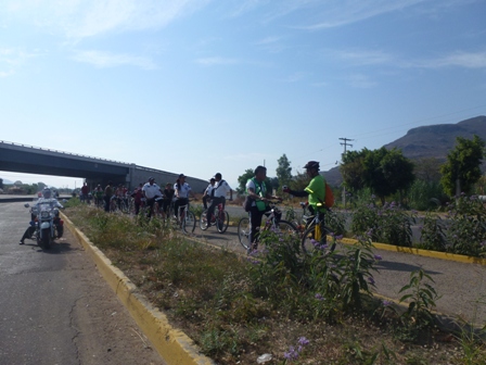 Familias participantes del paseo dominical Bienestar numero 51 estrenan horario de verano