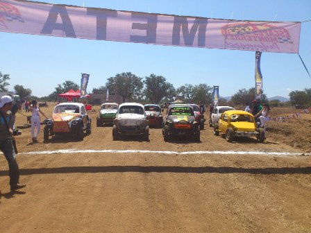 Corren tercera fecha del Campeonato Corona off Road, en Cuilapan, Oaxaca