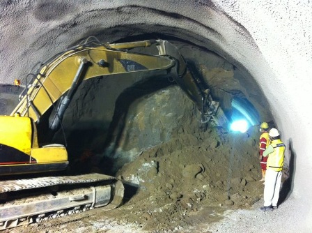 Concluyen excavación del último túnel de la Autopista Urbana Poniente, en el DF