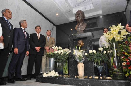 Conmemoran 118 aniversario del natalicio del ex Presidente de México, Lázaro Cárdenas del Río