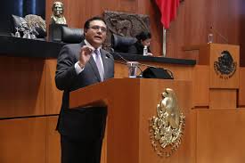 Protesta magisterial se generalizaría con privatización de Pemex: Robles Montoya