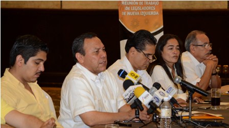 PRD no permitirá que régimen fiscal de Pemex se incluya en paquete fiscal del gobierno: advierte Zambrano