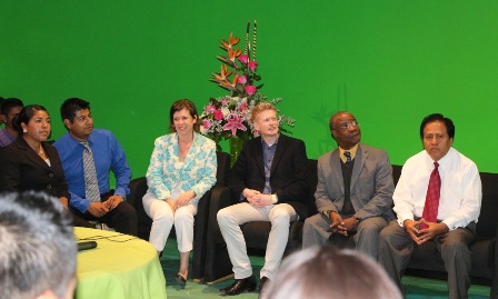 Impulsan programa de movilidad internacional para fortalecer desarrollo profesional de estudiantes