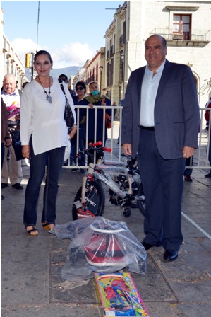 Arranca Kilómetro del Juguete en Oaxaca; Colabora Municipio capitalino con Reyes Magos