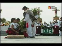 Mujeres juntas ni difuntas; marginación politica de la mujer en Oaxaca