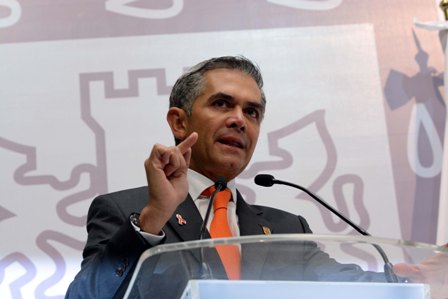 Sostendrá Mancera Espinosa encuentro con líderes del mundo, durante reunión del C40 en Johannesburgo