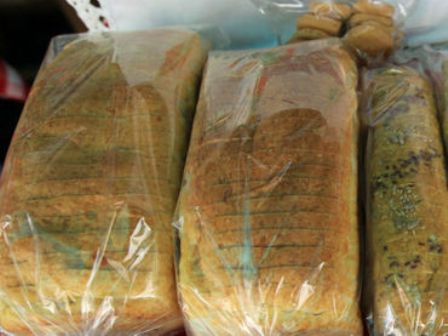 Destruye Agencia de Protección Sanitaria cinco toneladas de productos de alimentos caducos