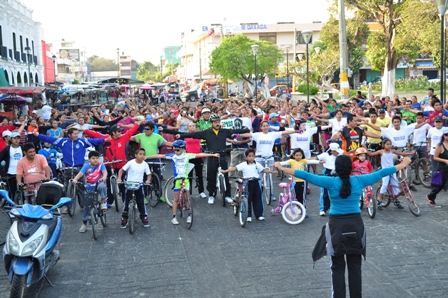 Promueve Ayuntamiento juchiteco actividades físicas entre la población para prevenir enfermedades