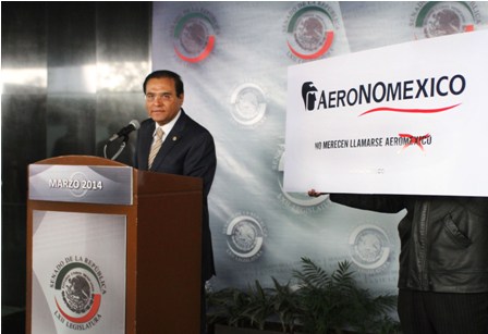Pide senador del PRD eliminar el nombre de México que utiliza la línea aérea Aeroméxico