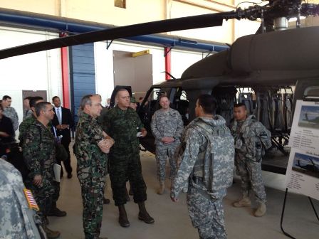 Visitan secretarios de la Defensa Nacional y de Marina instalaciones militares en Estados Unidos