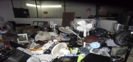 Aseguran casi 128 mil pesos y sustancias prohibidas en operativo a penal Central Oaxaca