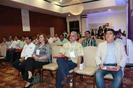 Capacitan a funcionarios de la zona sur-sureste en transparencia y rendición de cuentas