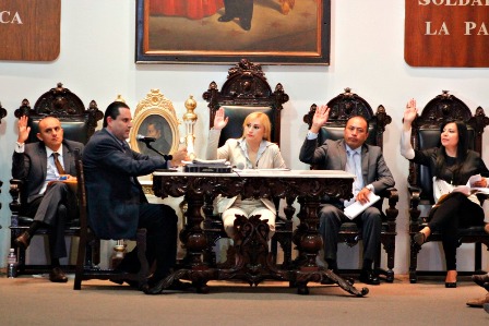 Regular y ordenar el transporte público en municipio, solicita Cabildo a gobierno de Oaxaca