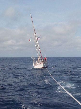 Presta Armada de México dos apoyos de remolque para salvaguarda de la vida humana en la mar