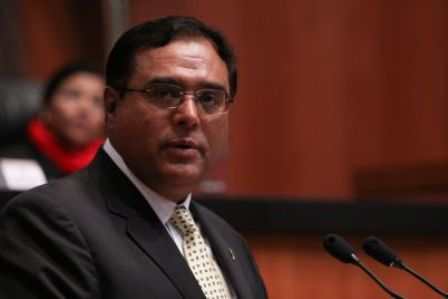 Con nuevas leyes energéticas, el Estado desmantela a Pemex y a la CFE: Robles Montoya