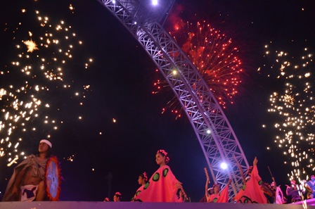 Presentan en el Auditorio Guelaguetza