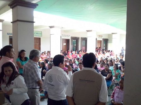 Reciben jóvenes oaxaqueños con discapacidad apoyos del Programa Oportunidades