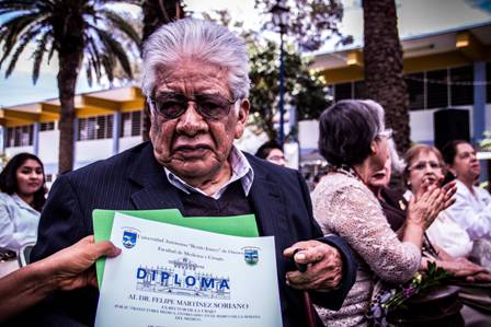 Rinden homenaje al doctor Felipe Martínez Soriano en la Semana del Médico, en Oaxaca