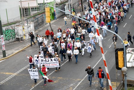 Anuncia #43×43 padrón de desaparecidos; Exigen renuncia del procurador Jesús Murillo Karam