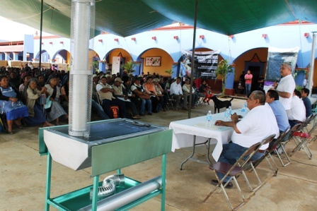 Entrega Sedesol más de mil 500 estufas ecológicas a cuatro municipios de Valles Centrales de Oaxaca