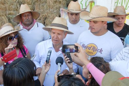 “México necesita respuestas reales”, exige #43×43”; Como garantes de paz, se suman a movilizaciones