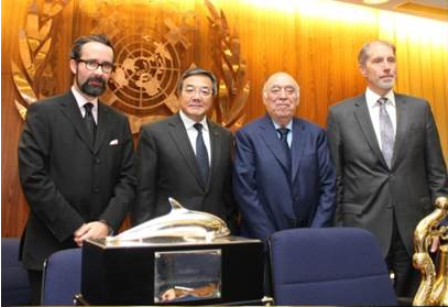 Recibe jurista mexicano, José Eusebio Salgado y Salgado, Premio Marítimo Internacional 2013