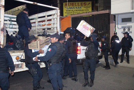 Decomisan dos toneladas de pirotecnia en Mercado de Abasto de Oaxaca