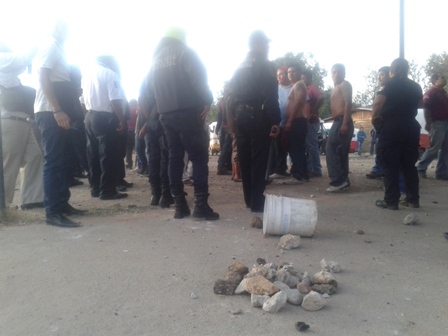 Deja 30 lesionados enfrentamiento entre grupos de mototaxistas en Xoxocotlán, Oaxaca