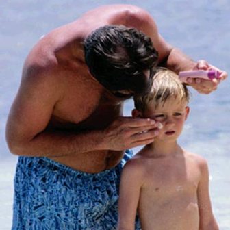 Recomienda médico del IMSS protegerse del sol para evitar quemaduras y cáncer de piel