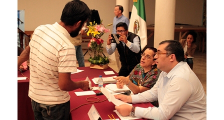 Pide Defensoría a PGJE proteja a familiares de joven abatido por disparos de policías en Itundujia