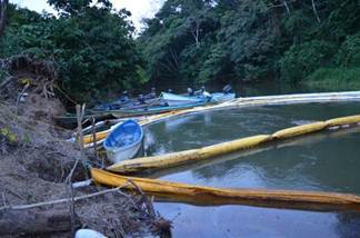 Colocan barreras de contención