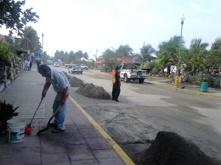 Mantienen vigilancia fuerzas de seguridad estatales ante fenómeno de “mar de fondo” en Oaxaca