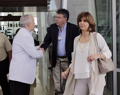 Llega ministra de Colombia, María Ángela Holguín para participar en Foro Económico Mundial