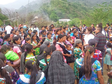 Legislaré para dignificar a las madres solteras de Piedra Grande: Gabriela Olvera