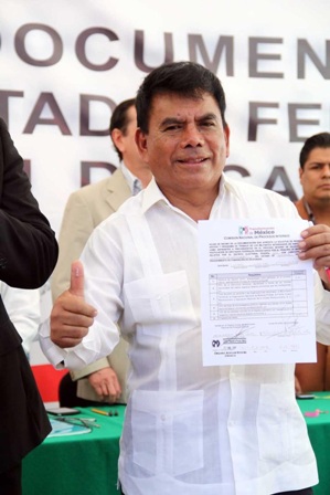 Por desvío de recursos, inhabilita Contraloría de Oaxaca a Cándido Coheto, candidato a diputado federal del PRI