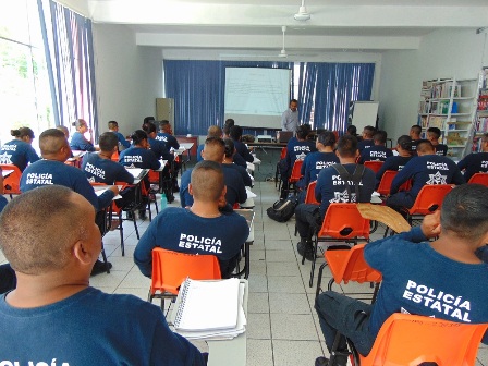 Culminan policías de Oaxaca curso “Legalidad y derechos humanos de las personas migrantes”