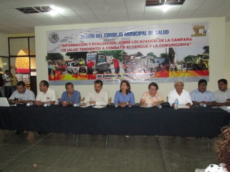 Evalúan campaña de combate al dengue y chikungunya en Juchitán, Oaxaca