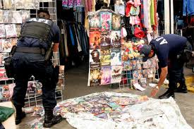 Decomisan alrededor de cinco mil CDs y DVDs piratas durante operativo en el Istmo