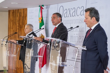 Recupera Gobierno de Oaxaca la rectoría educativa; anuncian modernización del IEEPO