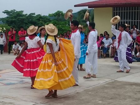 Egresa Primaria Melchor Ocampo a 22 agentes de cambio en la Costa de Oaxaca