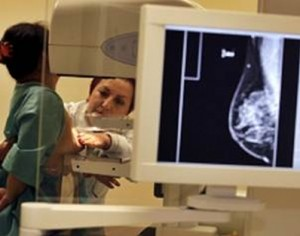 Invita IMSS Oaxaca a mujeres derechohabientes a realizarse exámenes médicos con regularidad