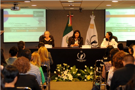 Debe ponerse fin al paradigma de considerar a la mujer inferior al hombre: CNDH