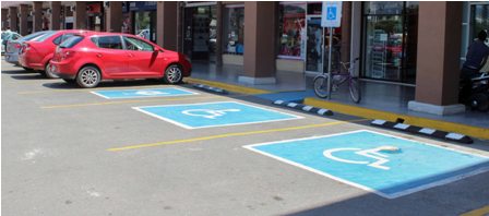 Aplican más de 600 infracciones por no respetar espacios para personas con discapacidad en Oaxaca