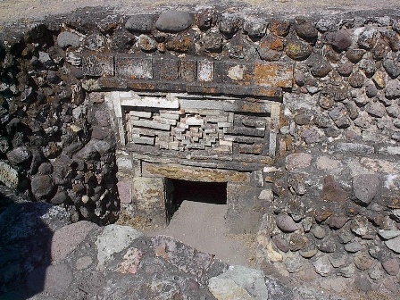 Organizan charla en el Teatro Alcalá sobre las Cuevas de Mitla y Yagul, patrimonio de la humanidad