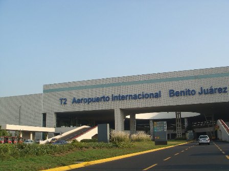 Recibe CNDH quejas por el caso de universitario detenido en el AICM