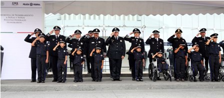 Reciben 10 niños grado “Policía Federal Honorario” al cumplir su sueño de formar parte de la corporación