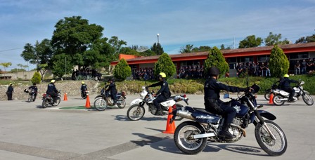 Culminan curso de motociclismo táctico 38 policías estatales y viales del estado de Oaxaca