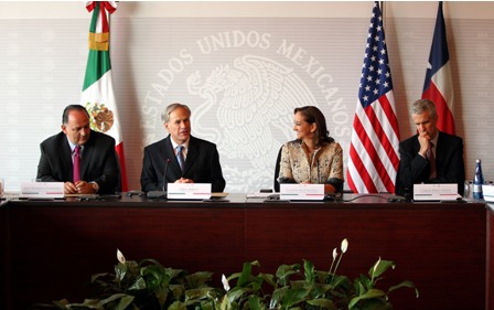 Abren México y Texas nuevo capítulo en su relación con anuncios y la firma de instrumentos de cooperación