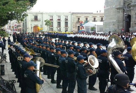 Rinden honores integrantes de la Secretaría de Seguridad Pública de Oaxaca a los símbolos patrios