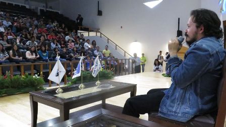 Artillería Nocaut: La novela negra que mandó a la lona los prejuicios literarios sobre el género